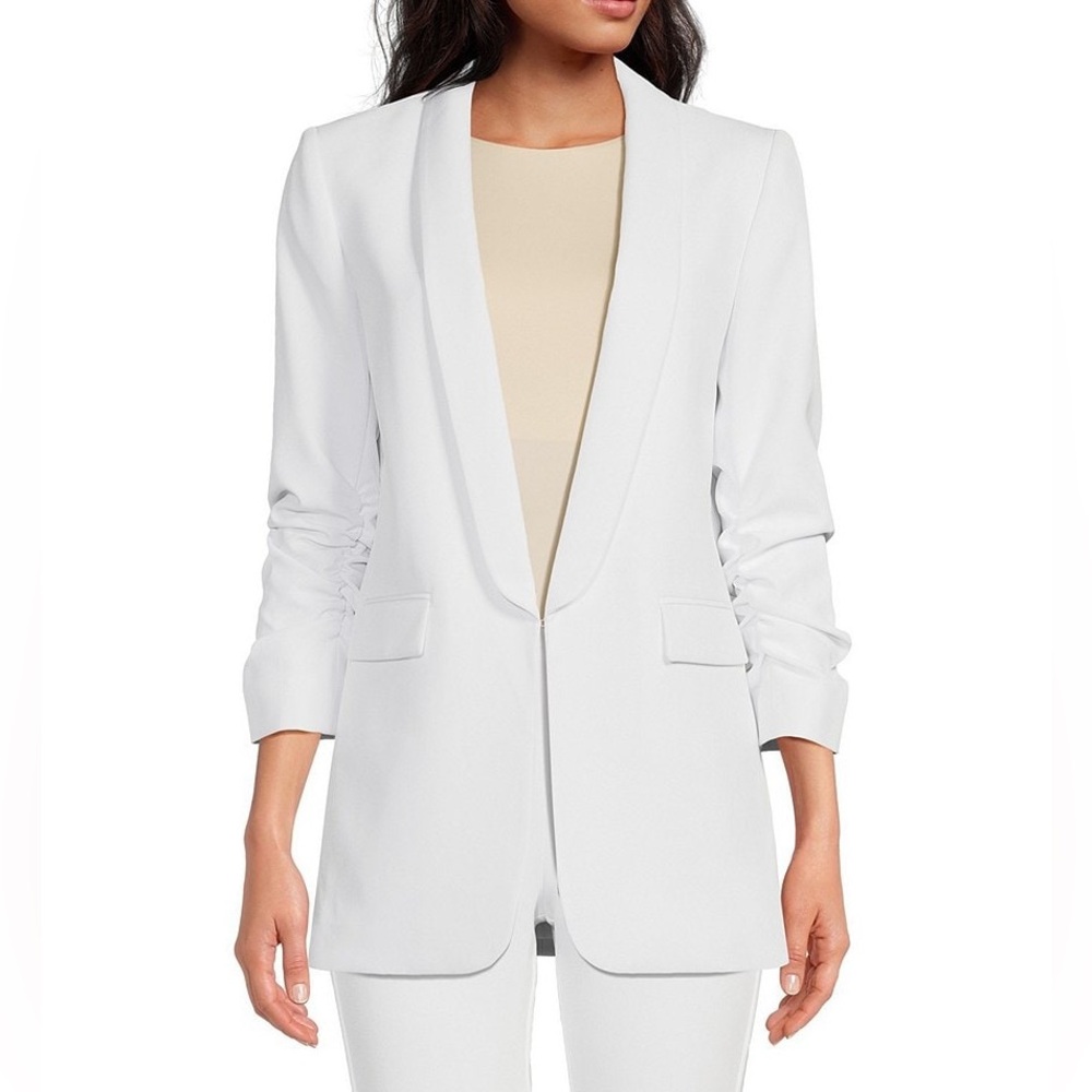 Gianni Bini
Jemma Satin Ruched 3/4 Sleeve Shawl Collar Boyfriend Blazer
